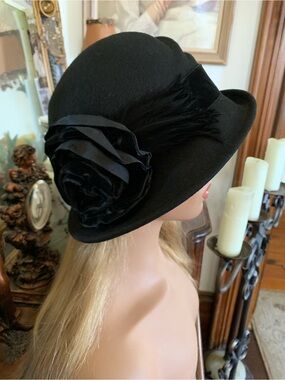 Vintage Italian 30's Inspired Gothic Wool Hat - Flower, Feathers, Velvet Ribbon